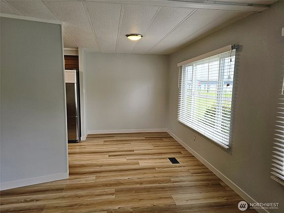 4th image of 616 California Street