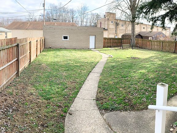 2nd image of 719 Gorley St