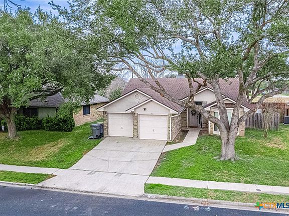 5th image of 202 Wickerwood Dr