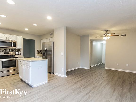 5th image of 8121 Birchfield Dr