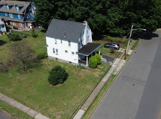 303 Columbia Ave, Trenton, NJ 08618