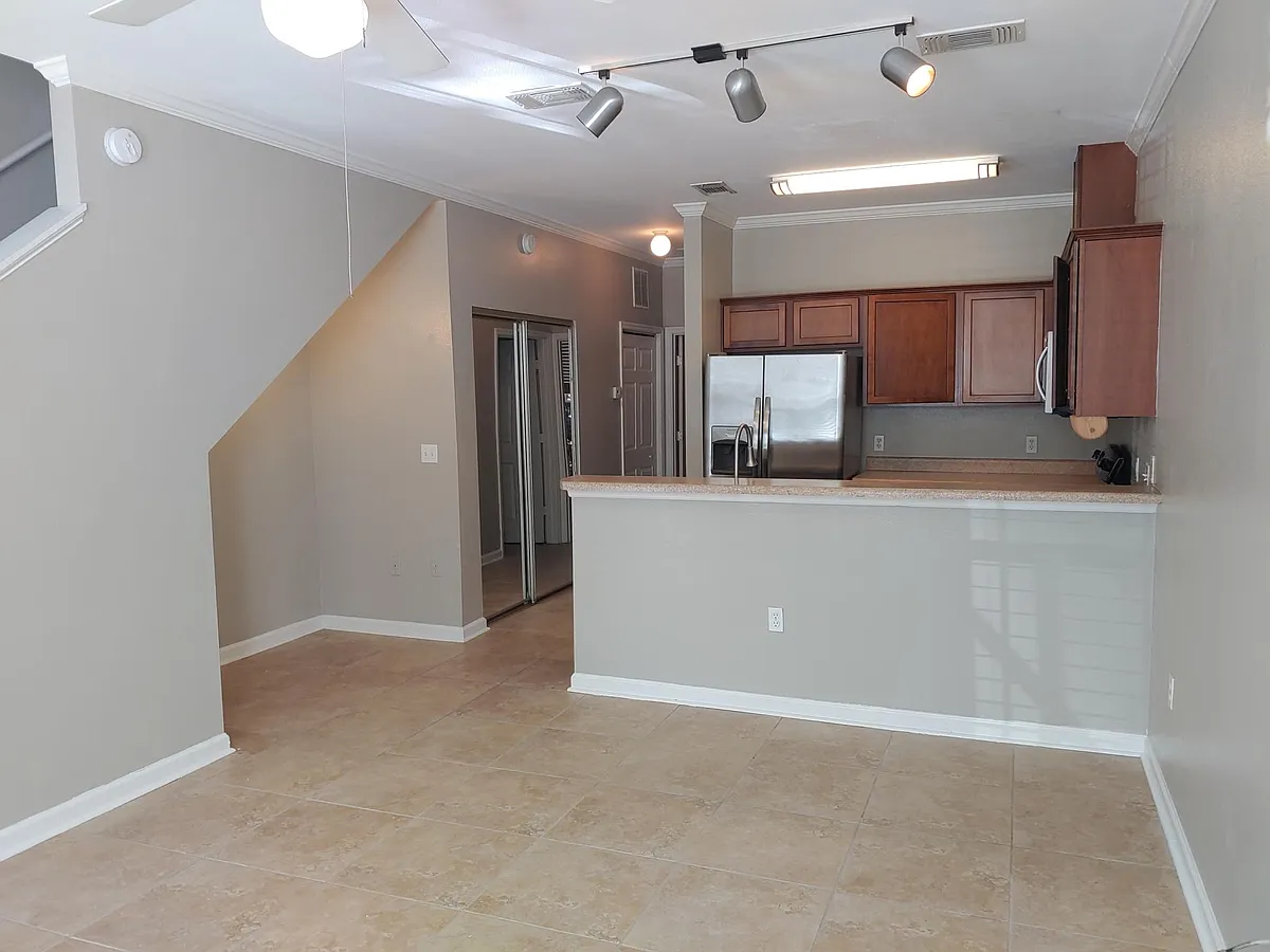 Building Photo - 2400 Fred Smith Rd #306