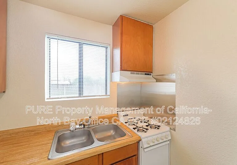 4911-3 Occidental Rd — Photo 8