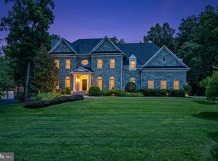 3109 Whimbrell Ct, Oakton, VA 22124