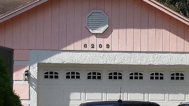 2nd image of 6209 Sunshine St