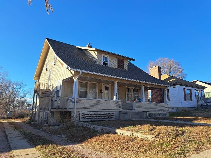 1st image of 335 Lake St