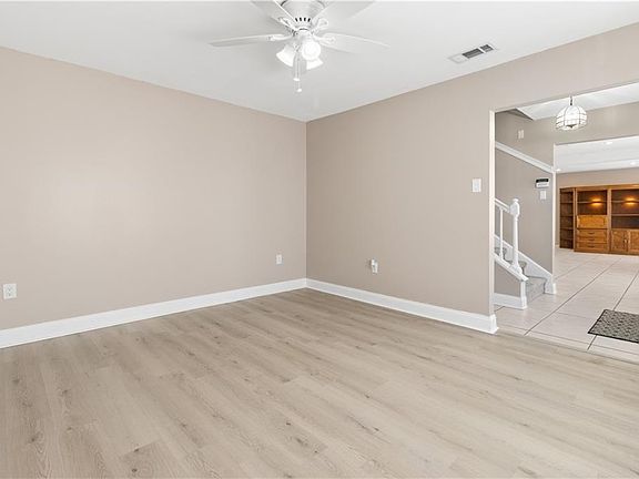 5th image of 5000 Willowtree Rd