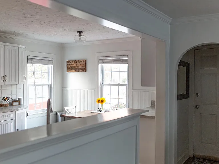 1300 Plymouth Ave — Photo 12