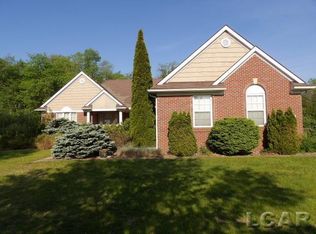 4324 McKenna Dr, Adrian, MI 49221