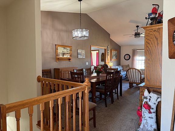 3rd image of 633 Park View St #633