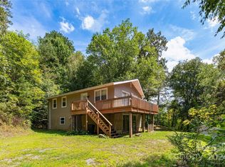 96 Rocky Bottom Ln, Clyde, NC 28721