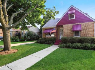 301 S Gretta Ave, Waukegan, IL 60085