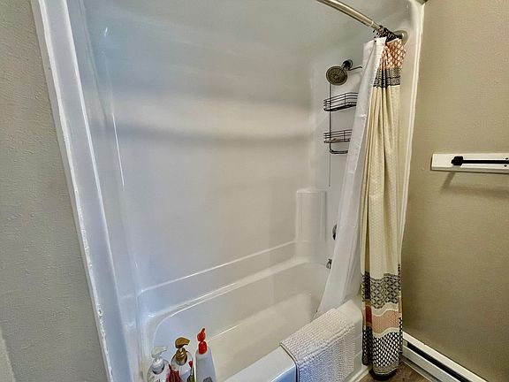 5th image of 334 N Spring Ave #3