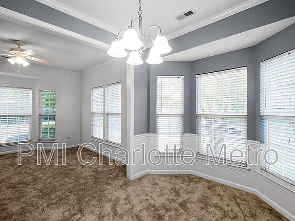 5th image of 9707 Mallard Glen Dr