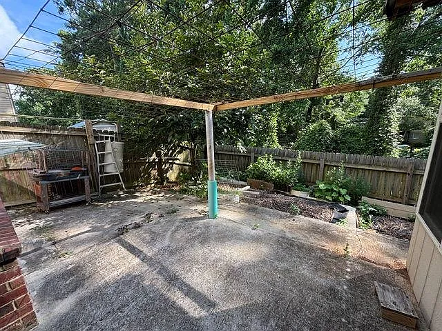 2570 Trelipe Dr — Photo 23