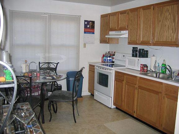 Flat top Range makes cooking and clean-up a breeze!