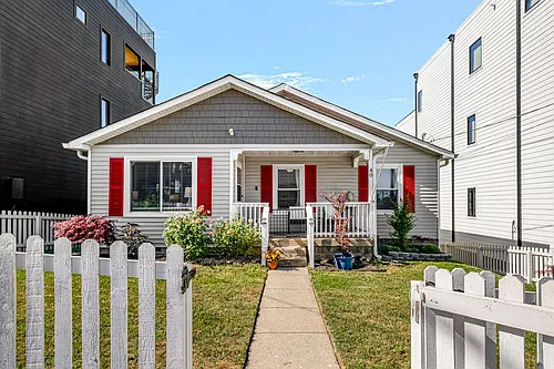 40 Shepherd St Photo 1