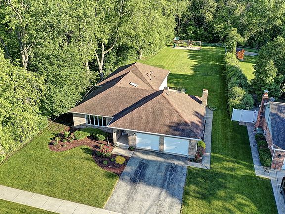 2nd image of 6935 170th St