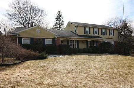 1st image of 920 Adams Castle Dr