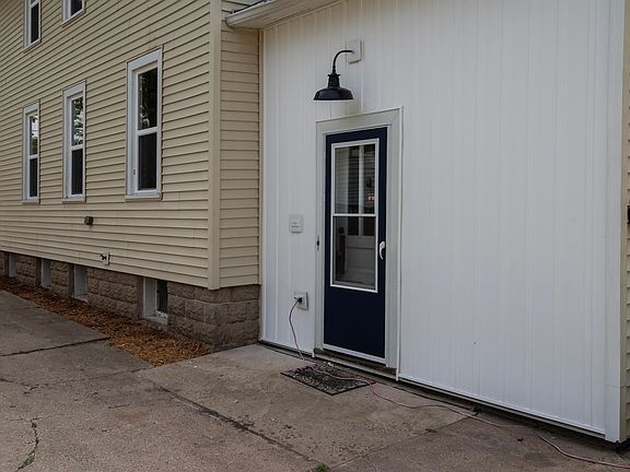 3rd image of 14716 S Maribel Rd