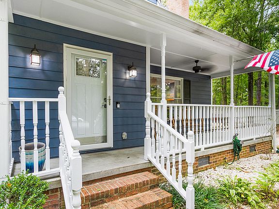3rd image of 106 Stratford Ct
