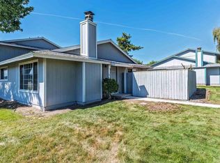 805 Mesa Ridge Dr, Sparks, NV 89434