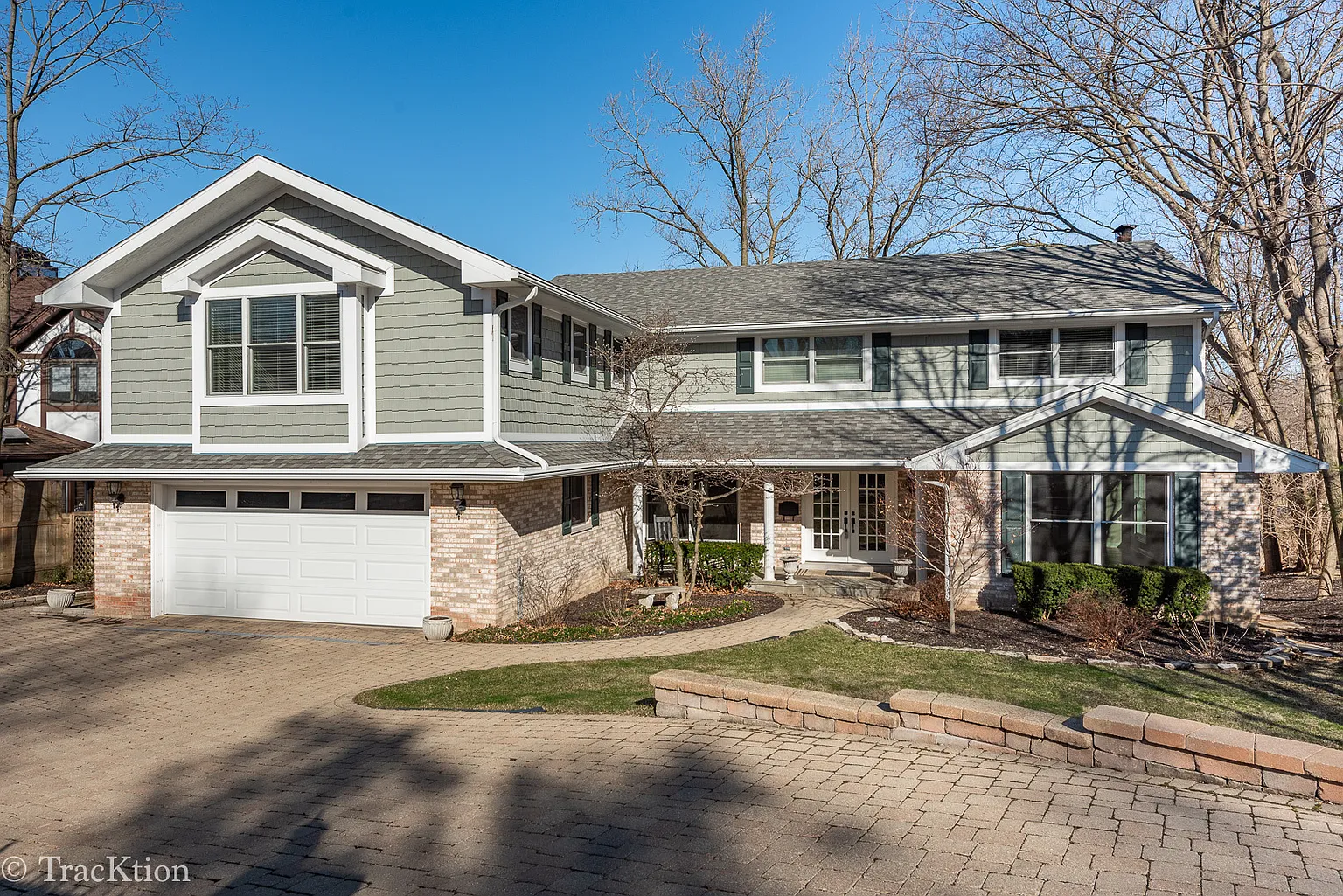 1328 Maple Ave photo 1
