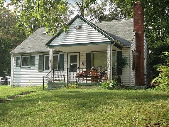 2nd image of 3231 W Riverview Ave