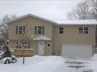 2037 Sundstrom St, Madison, WI 53713