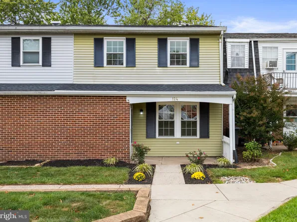 124 Reliance Pl, Telford, PA 18969