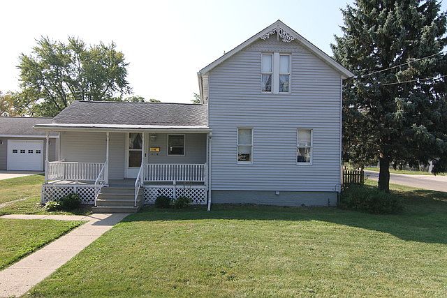 1st image of 211 E 12th St