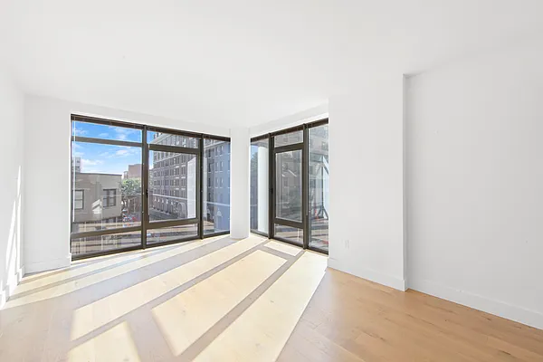 Rented by Compass | media 29