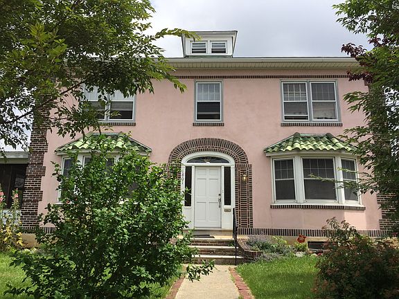 4th image of 1801 Linden St