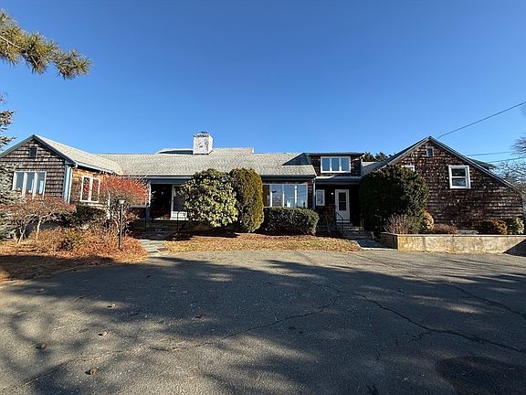3rd image of 5 Winter Island Rd