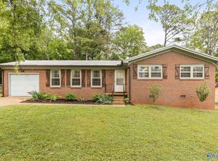 2309 Laverne Dr NW, Huntsville, AL 35810