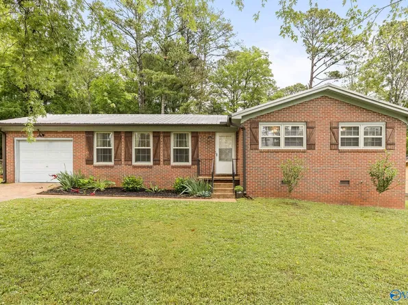 2309 Laverne Dr NW, Huntsville, AL 35810