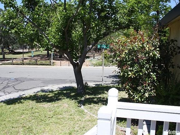 5th image of 3894 Parkway Pl