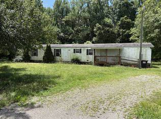 540 Swan Ln, Clarksville, TN 37043