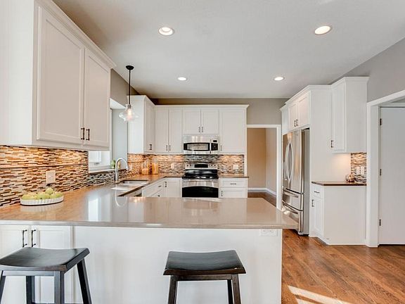 5th image of 8231 W Lake Ct
