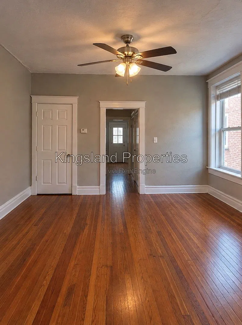 1 bed, 1.0 bath, 850 sqft, $950 — Photo 2