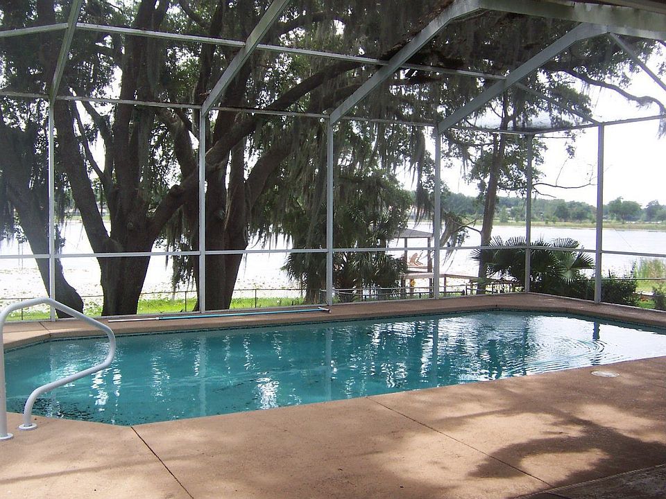 1st image of 200 Lake Link Dr SE