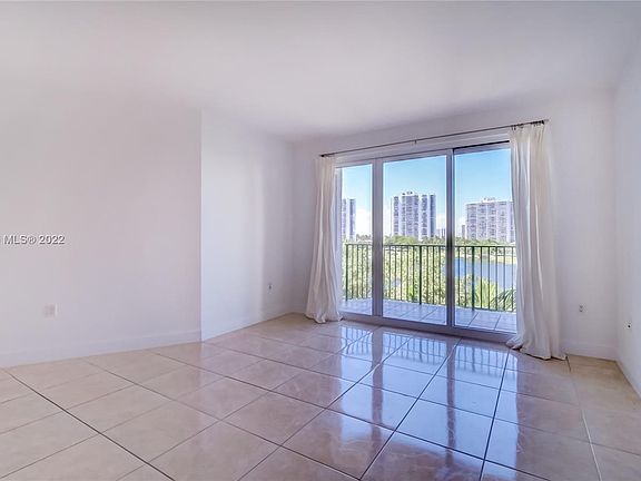 4th image of 20000 Country Club Dr #512