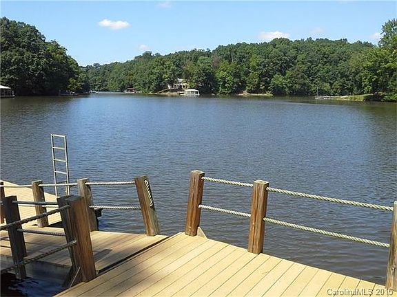 4th image of 1700 Bay Head Ct