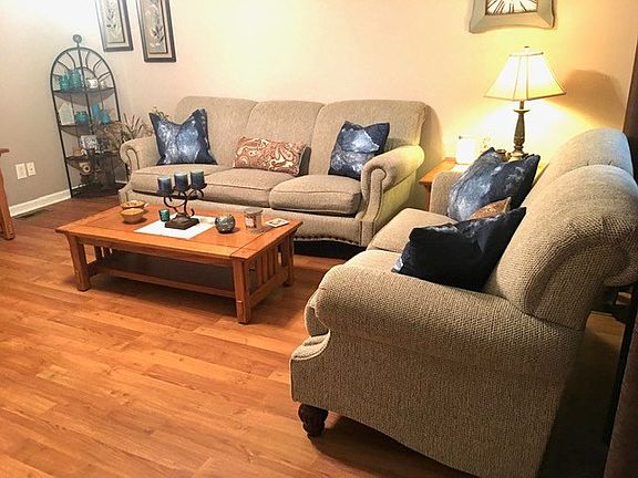 2nd image of 151 Ellisa Dr SE