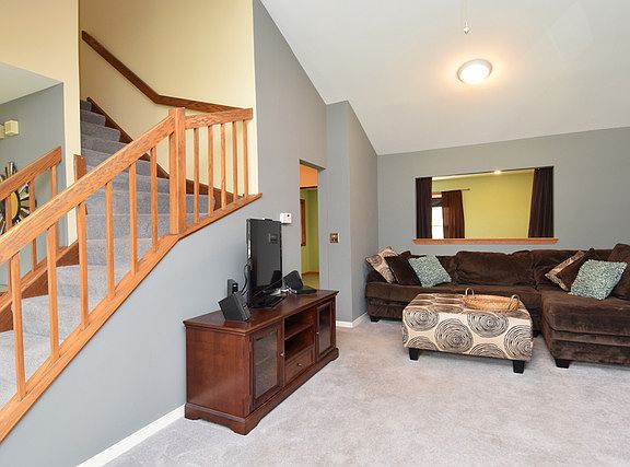 4th image of 3S231 Lakeview Ct