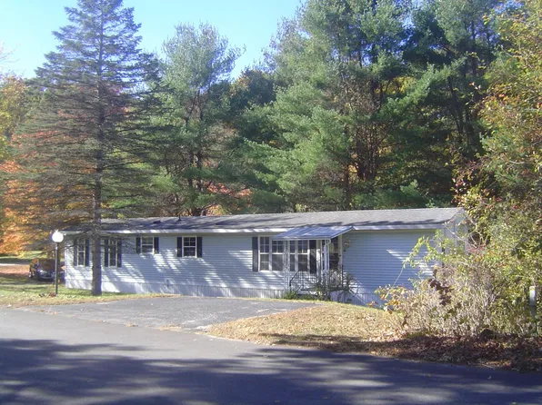 4 Kyle Avenue, Hooksett, NH 03106