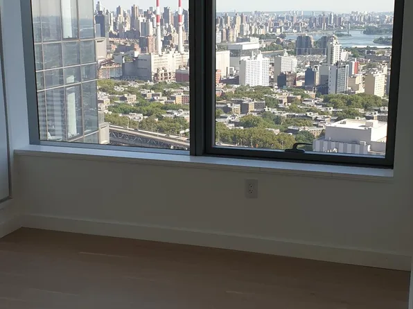 3 Court Square image 6 of 14