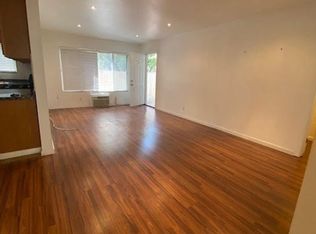 1010 N Crescent Dr APT 3, Beverly Hills, CA 90210