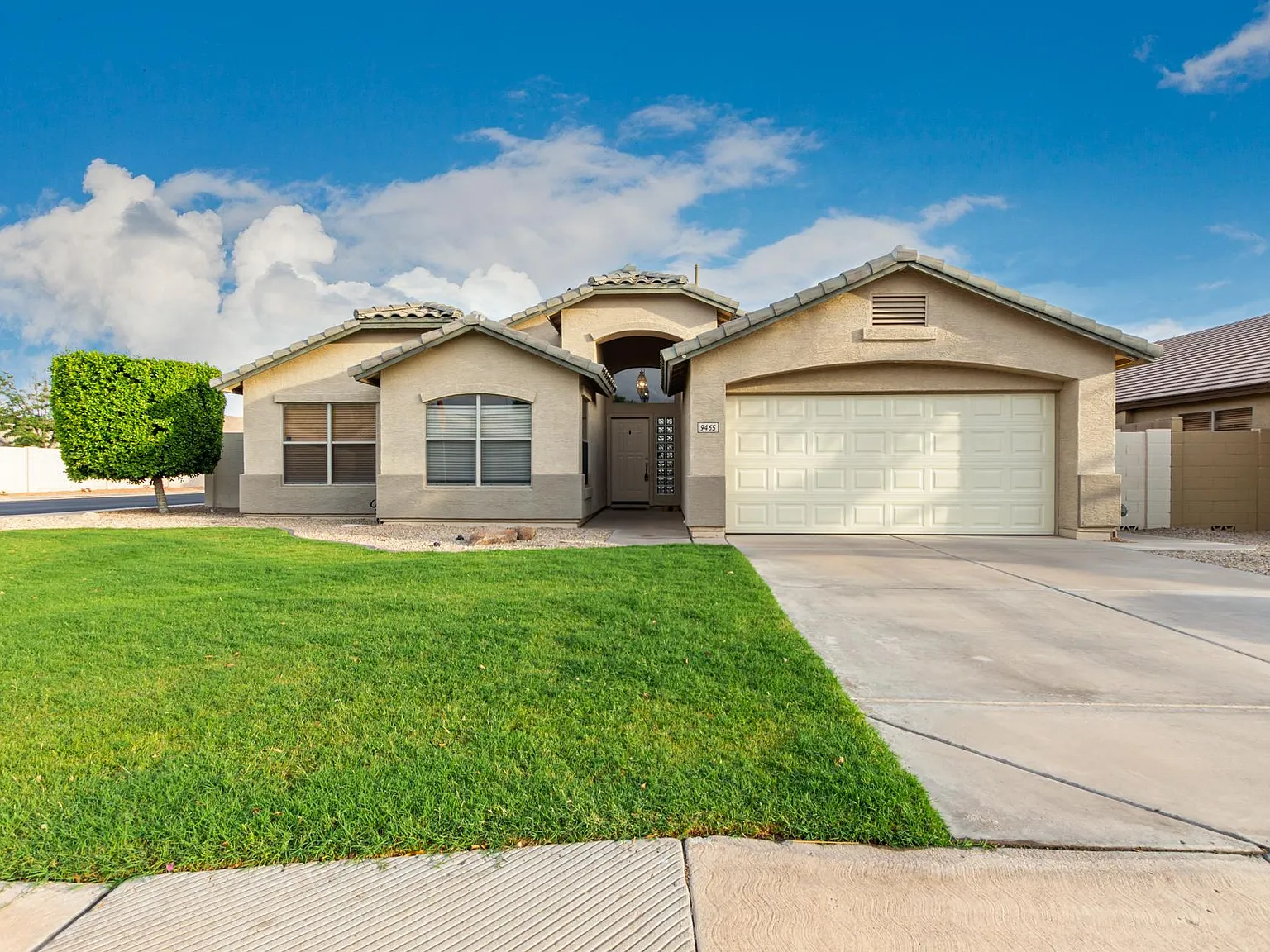 9465 E Olla Ave — Photo 3