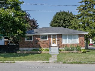 26 James St, Quinte West, ON K8V 2W9